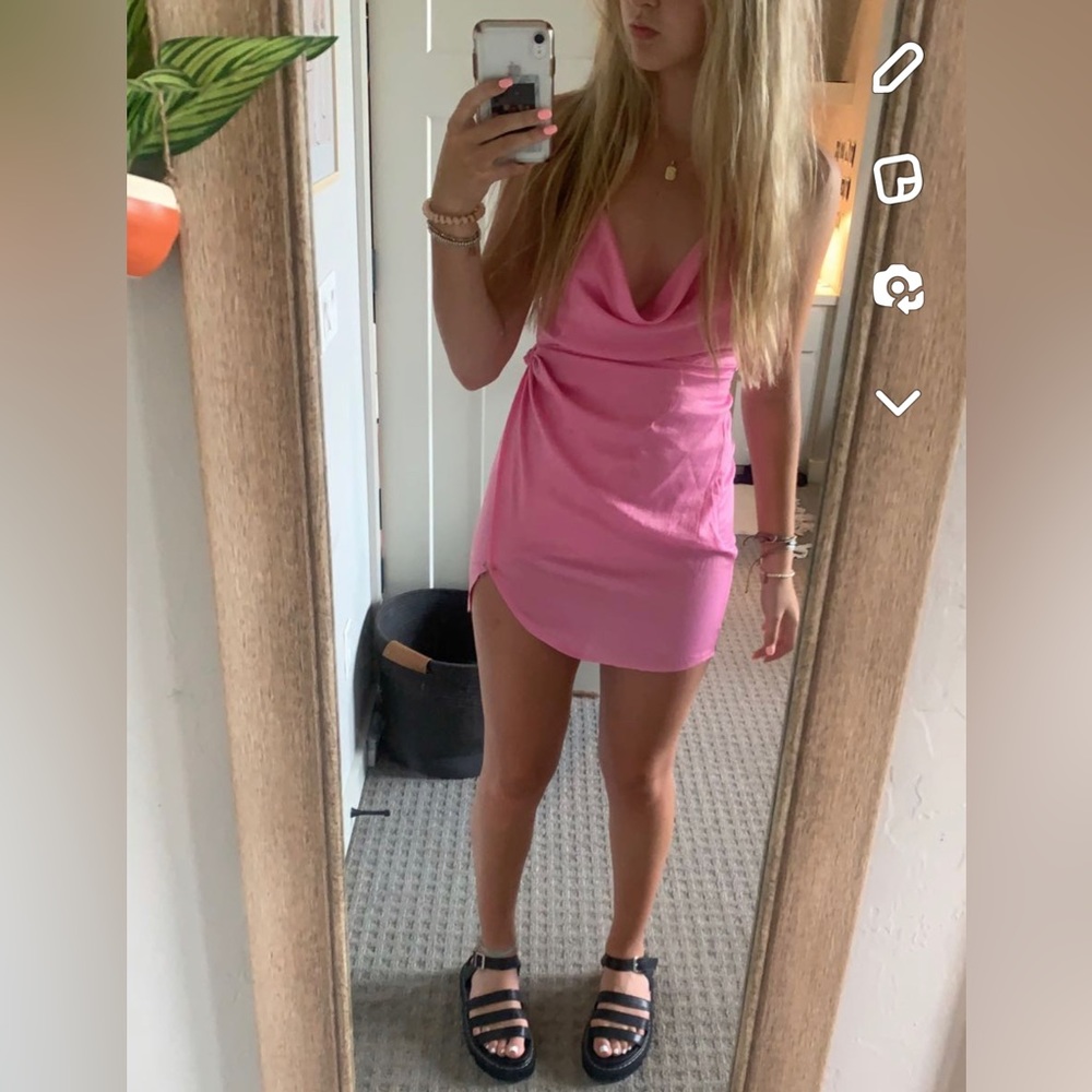 pink princess polly dress